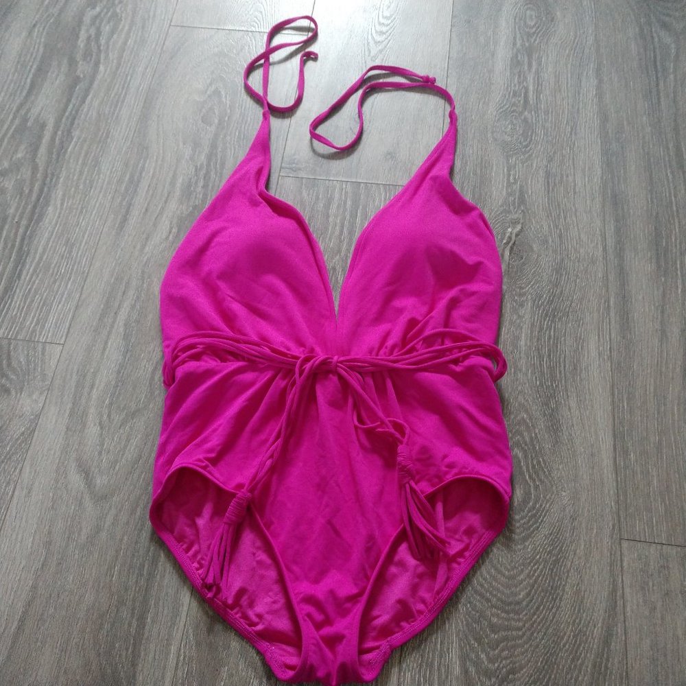 NWT Seafolly Deep V Maillot One Piece Swimsuit